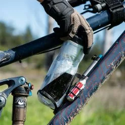 Blackburn Porte-bidon Carbon Side Entry Cage Right -vélo Soldes Blackburn Carbon Side Entry Cage Flaschenhalter Right 359002 e