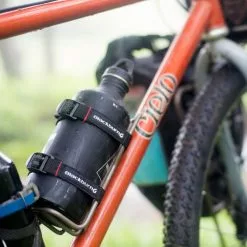 Blackburn OUTPOST Cargo Cage Porte-bouteilles / Porte-bagages 8 Blackburn OUTPOST Cargo Cage Porte-bouteilles / Porte-bagages -vélo Soldes Blackburn OUTPOST Cargo Cage Flaschenhalter d