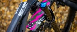 Muc-Off Ride Guard Avant -vélo Soldes HERO Front Ride Guard CAMO 1900x crop center