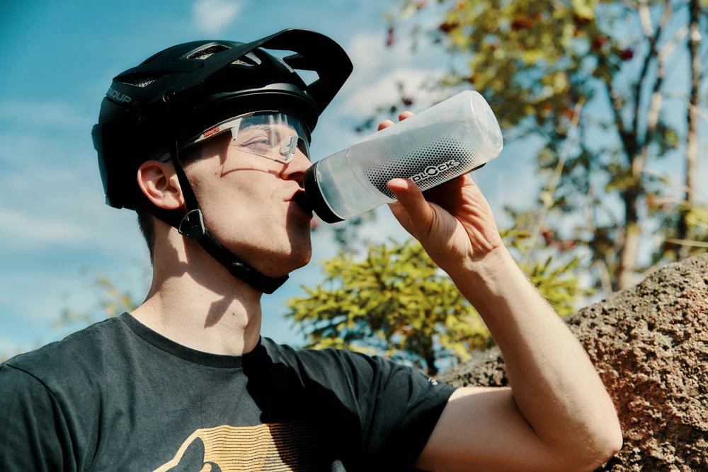 Fidlock TWIST Bottle 600 + Bike Base 5 Fidlock TWIST Bottle 600 + Bike Base – Image 5